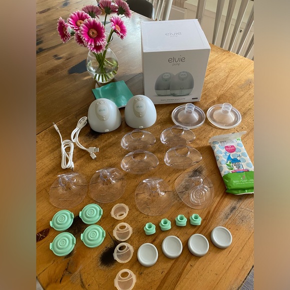 Elvie Hands Free Wireless Double Electric Breast Pump - Picture 1 of 2